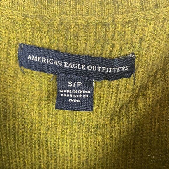 AMERICAN Eagle Outfitters Green Sweater - Picture 3 of 3